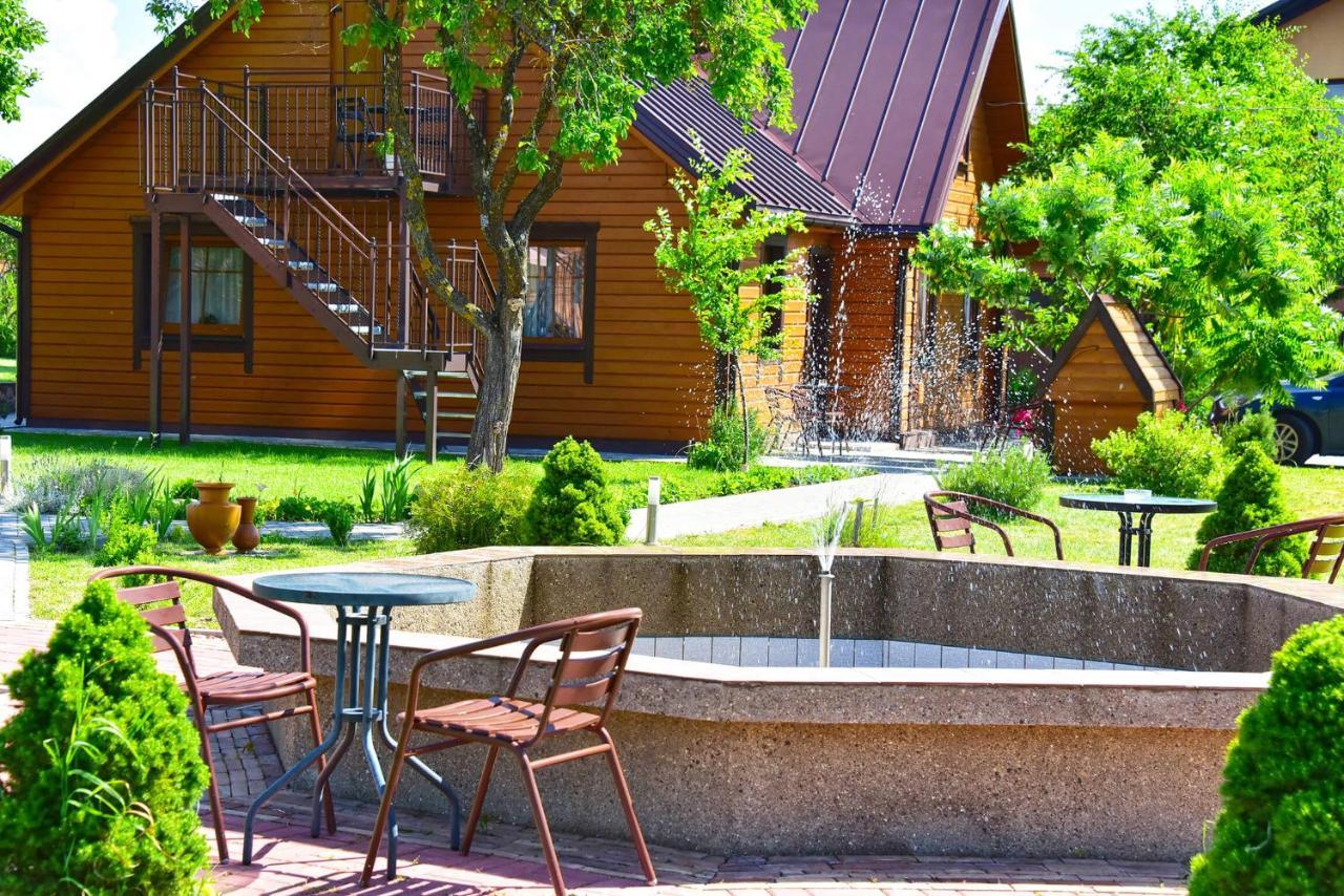 "Trakaitis" Nameliai Hotel Buitenkant foto