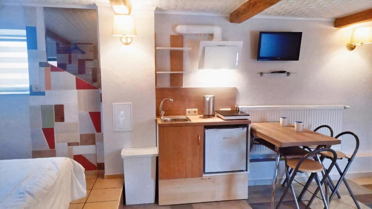 "Trakaitis" Nameliai Hotel Buitenkant foto