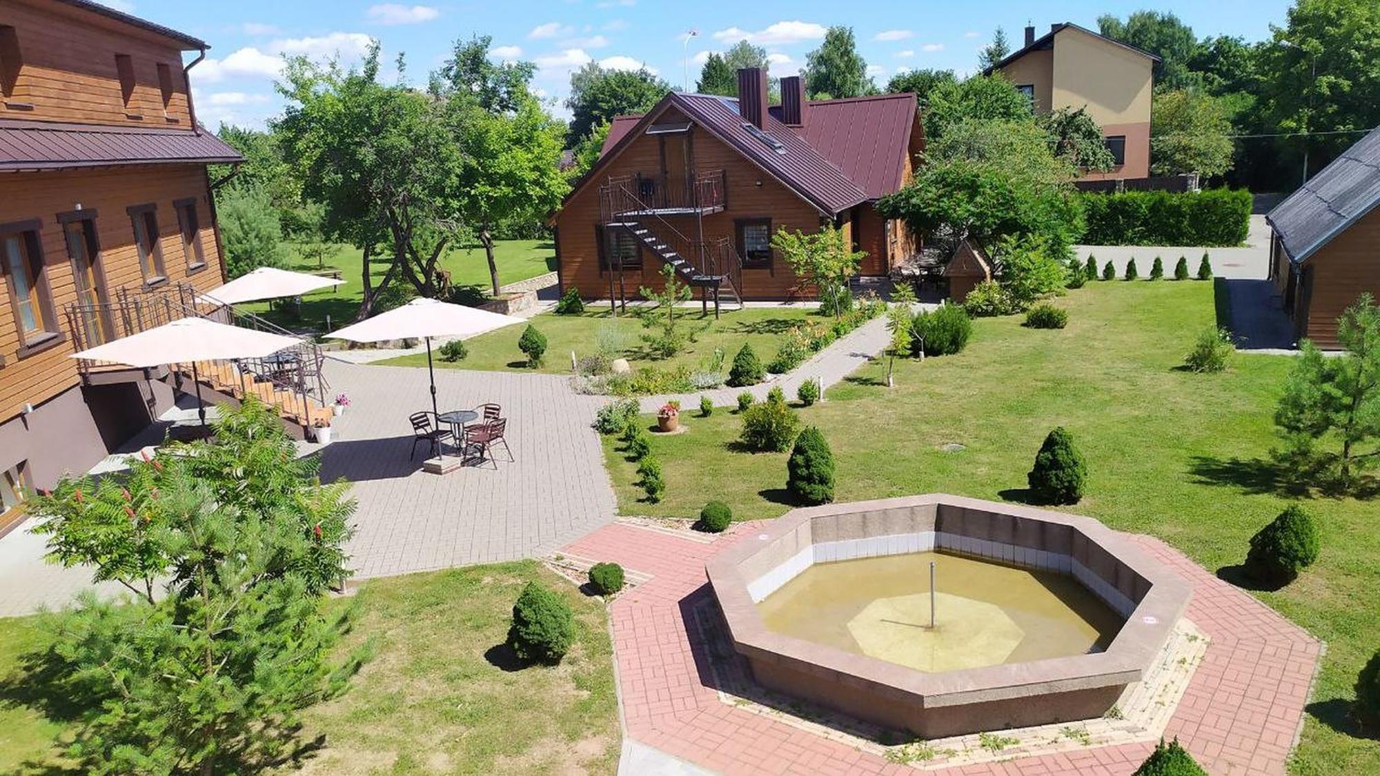 "Trakaitis" Nameliai Hotel Buitenkant foto